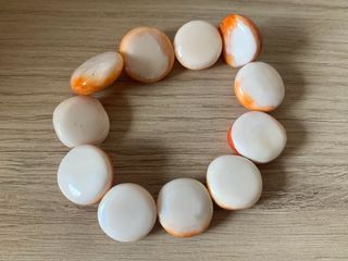 Pulsera naranja de verano