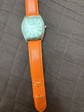 Reloj Puma funcionando.