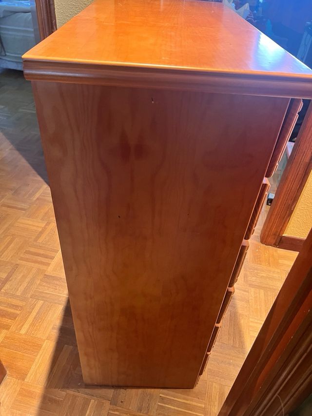 Comoda color madera