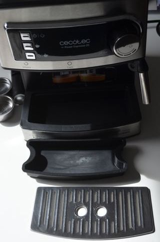 Cafetera CECOTEC Express Manual