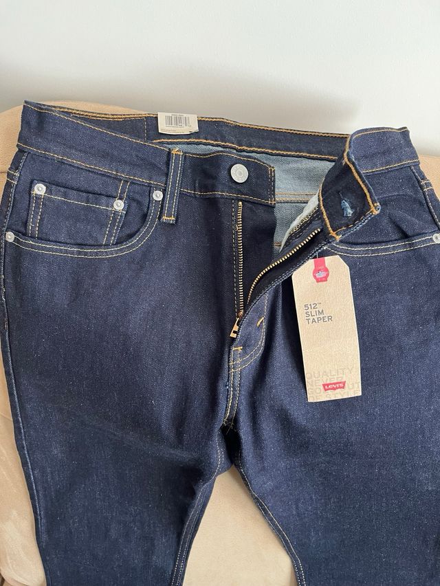 Vaquero Levi Strauss 512 Slim Taper 31/32
