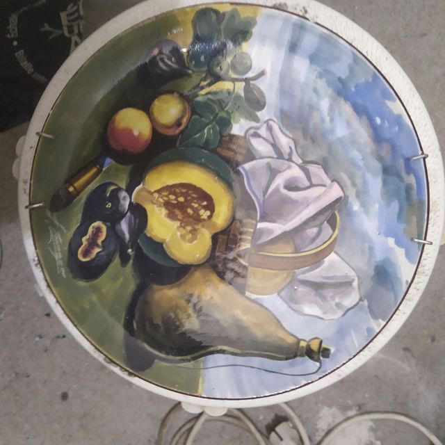 PLATO DE CERAMICA PINTADO A MANO