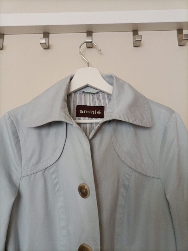 Gabardina trench marca Amitié talla 40