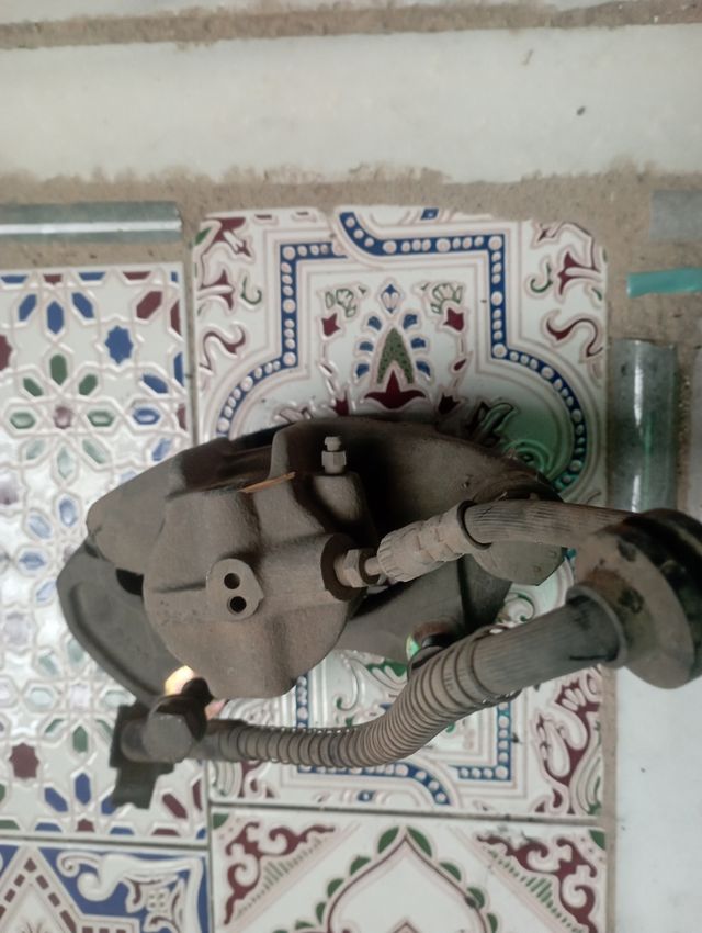 Pinzas de freno,y latiguillos