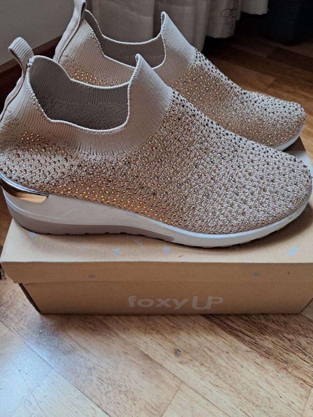 Foxy up zapato moka y brillantes mujer