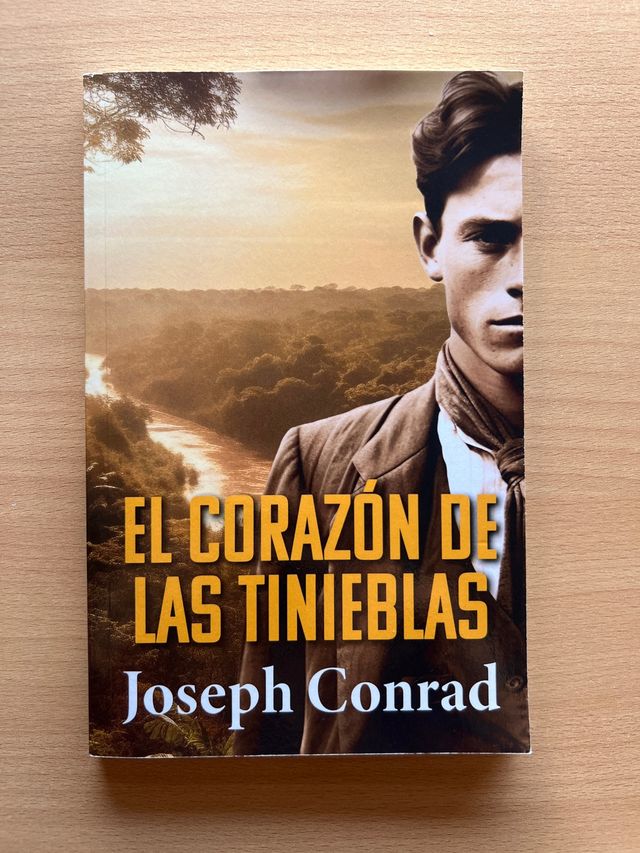 EL CORAZÓN DE LAS TINIEBLAS