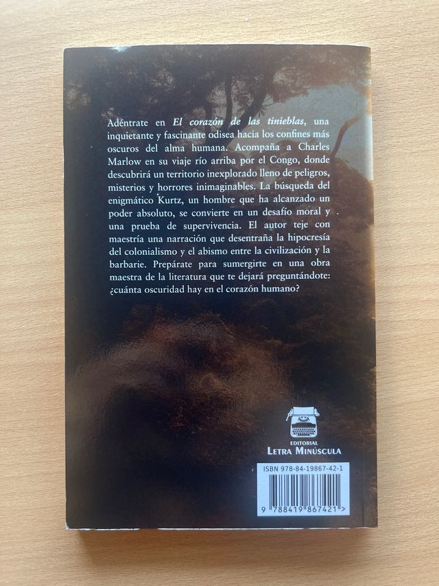 EL CORAZÓN DE LAS TINIEBLAS