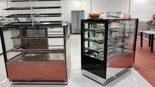 Vitrinas de pastelería expositora refrigeradas 