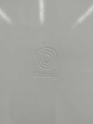 ¡Congelador Vertical Balay Blanco - NUEVO!
