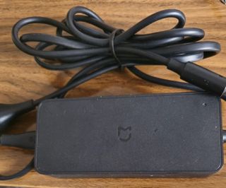 Cargador de patinete eléctrico