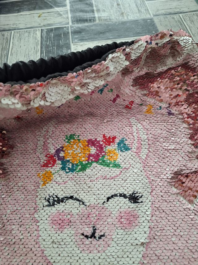 Mochila con cordón llama