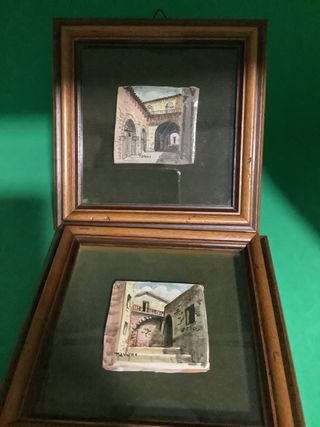 Dipinti su ceramica con cornice in legno e vetro