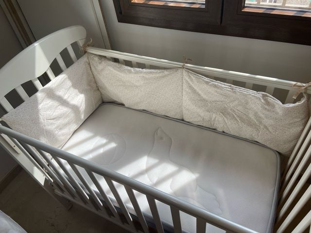 Cuna Trama con colchon y protectores