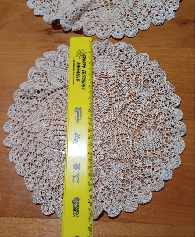 Centrini beige vintage