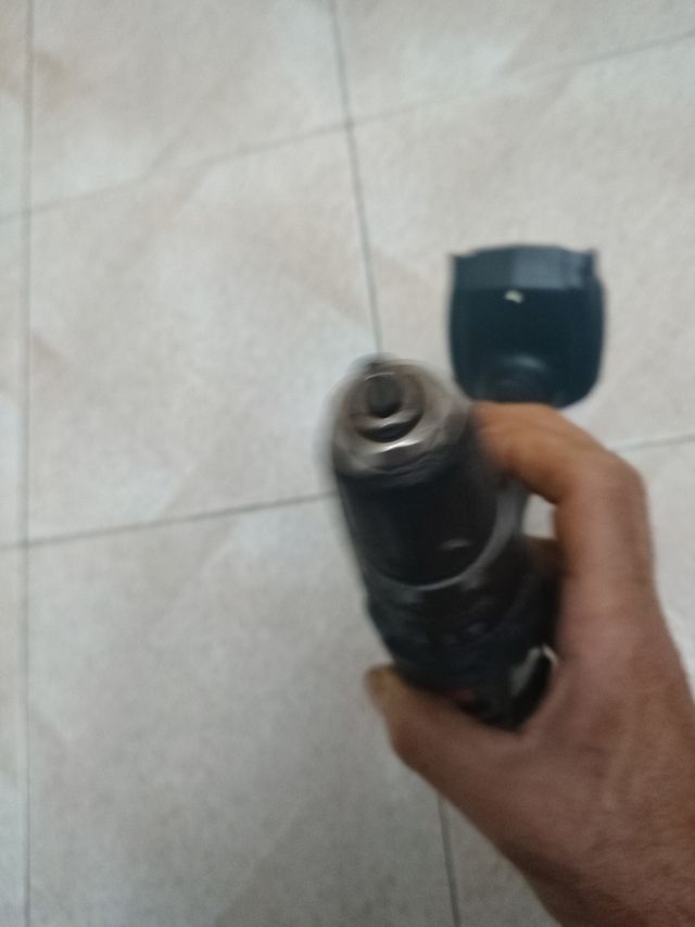 TALADRO PERCUTOR BOSCH A BATERÍA GSB18V