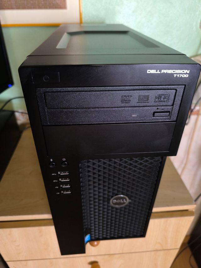 Computer professionale 24 Gb Ram. Windows 11. WIFI