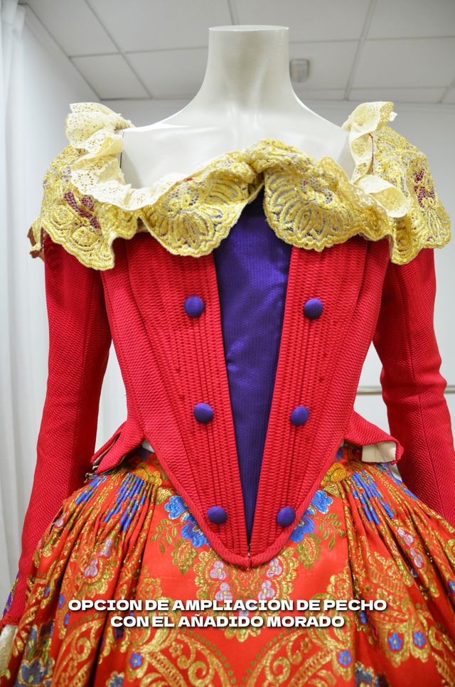 Traje de fallera, siglo XVIII.