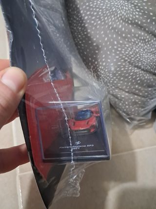 Ferrari gt limited edition 1:64