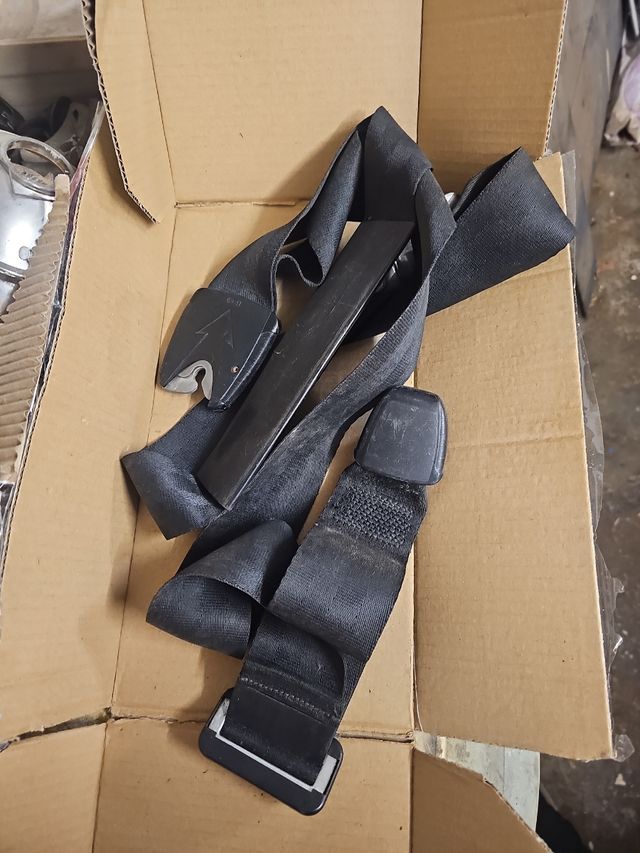 Cinturon y anclaje renault 5 1 serie