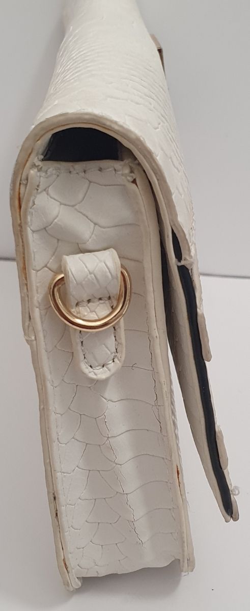 Borsetta Jlo bianca e nera