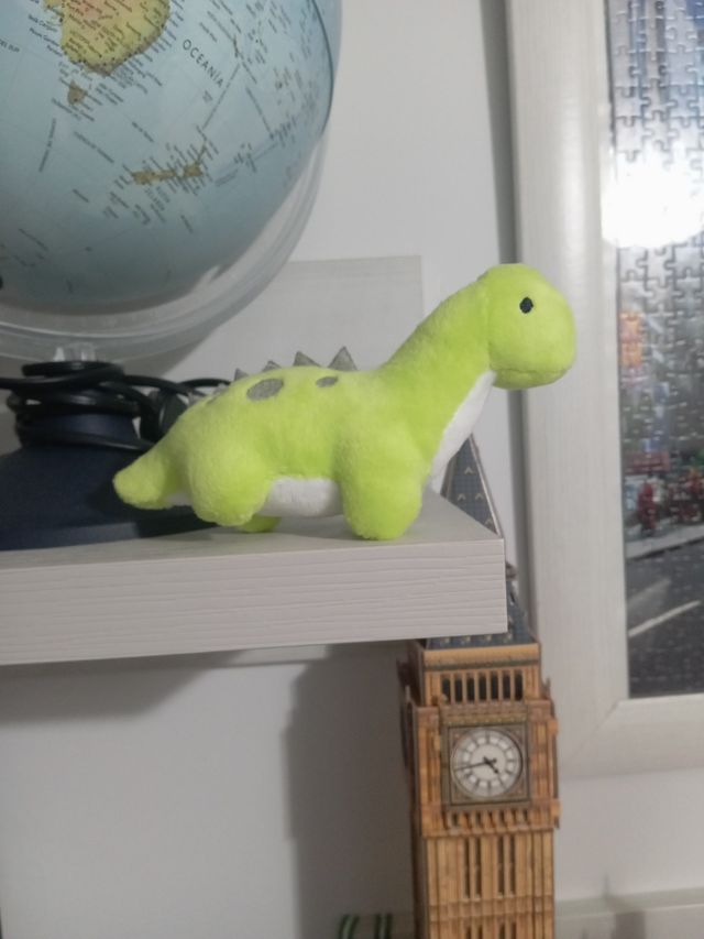 Peluche diplodocus