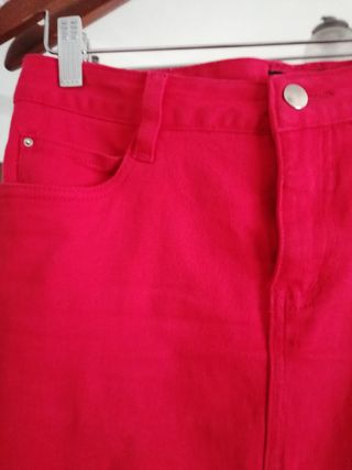 Falda jeans roja. Verano Nueva