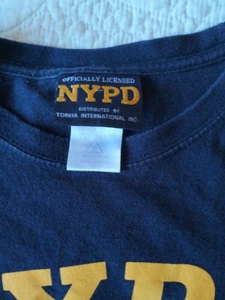 LOTE/1,2..CAMISET. HOLLISTER. LEVIS.