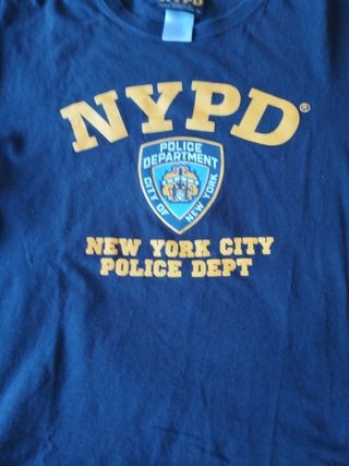 LOTE/1,2..CAMISET. HOLLISTER. LEVIS.