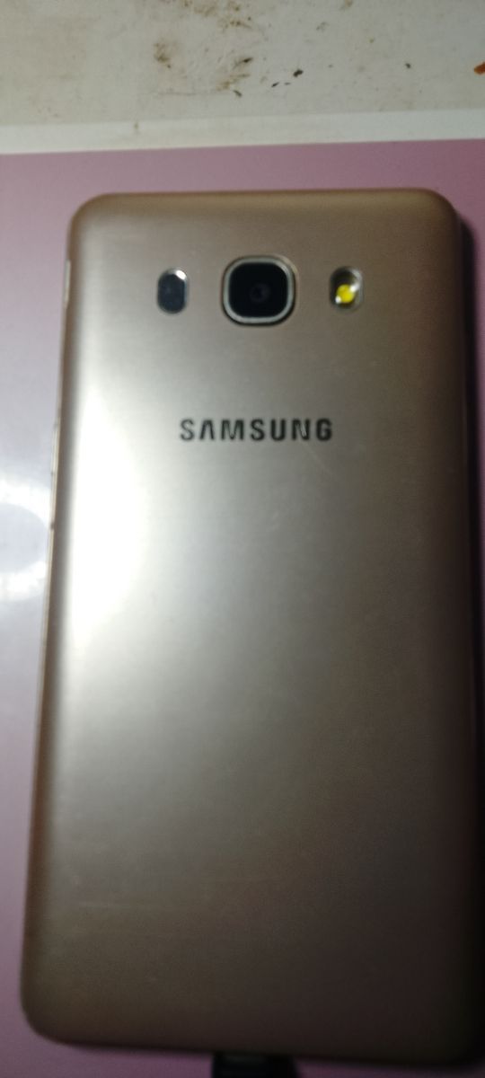 Samsung Galaxy J5