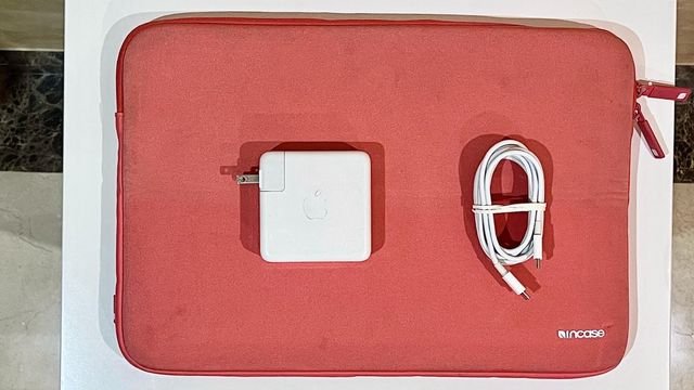 MACBOOK PRO 16”  i7