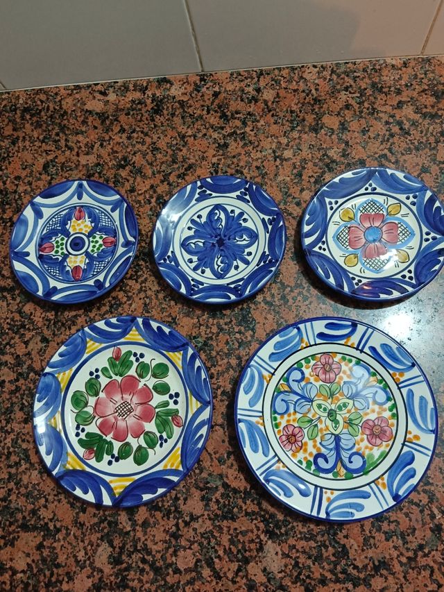 Juego de platos de cerámica