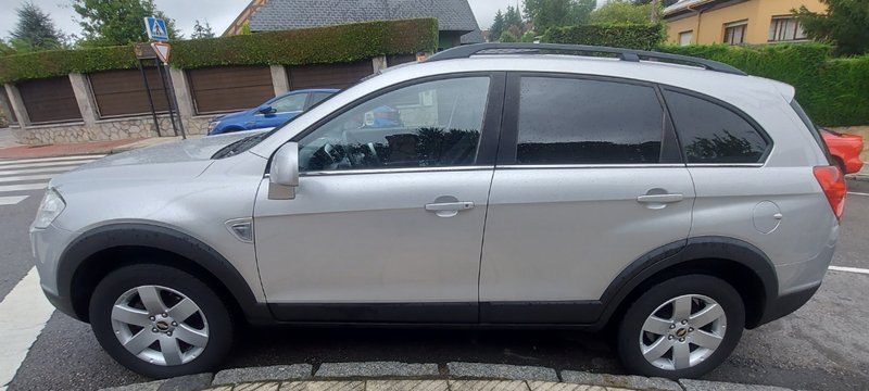 Chevrolet Captiva 2008 - foto 1