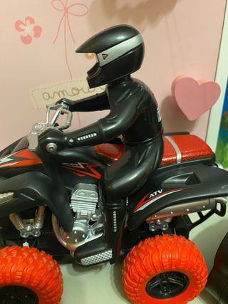 Juguete moto todoterreno teledirigida