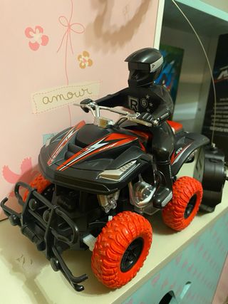 Juguete moto todoterreno teledirigida