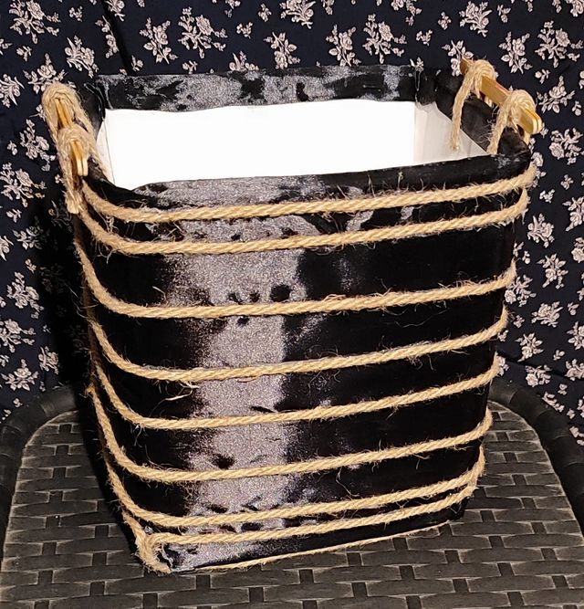 Cajas y cestas decorativas artesanales