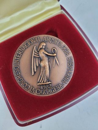 MEDALLA CONGRESO DE ARQUEOLOGÍA 