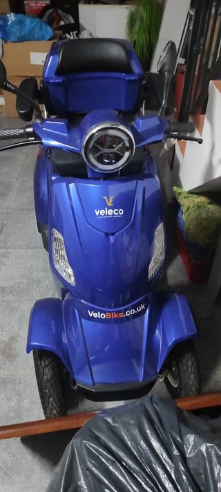 Vehículo personas de movilidad reducida 