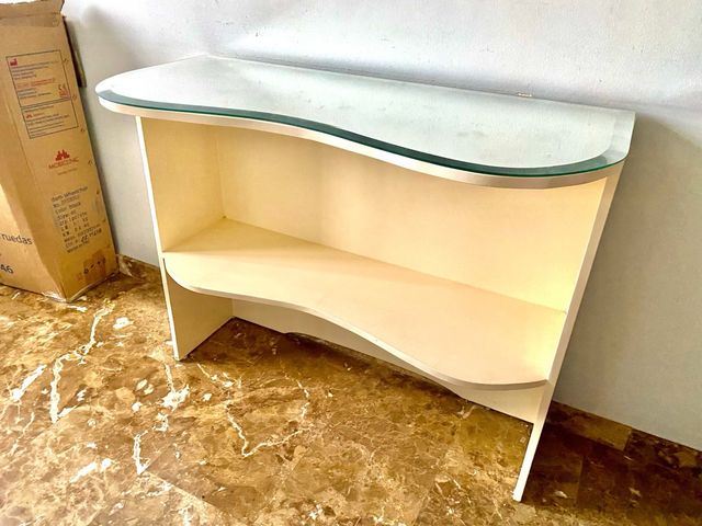 estanteria blanca de diseño