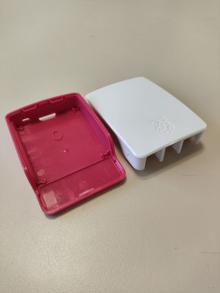 Caja o carcasa Raspberry Pi
