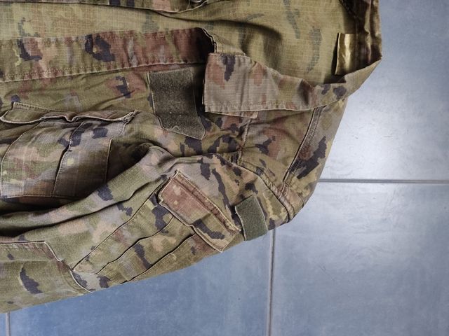 Traje militar mimeta pizselado 1L