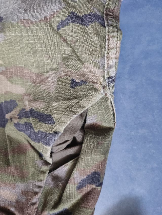 Traje militar mimeta pizselado 1L