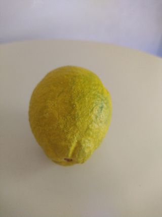 Limone in marmo di Carrara,