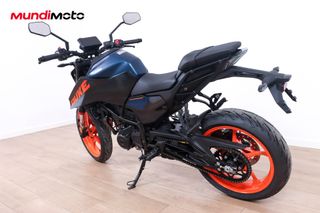 RENTING KTM 125 DUKE