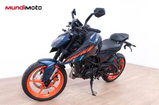 RENTING KTM 125 DUKE