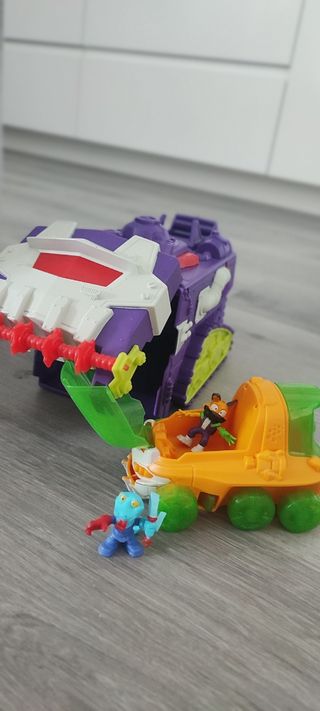 Coche juguete tipo Superthings