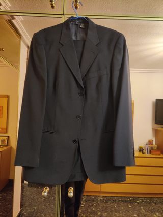 Traje de caballero azul marino, talla M