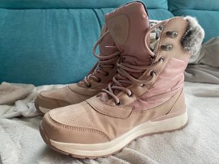 Botas montaña mujer