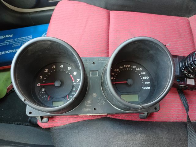 Velocímetro Seat arosa, cuadro de mandos