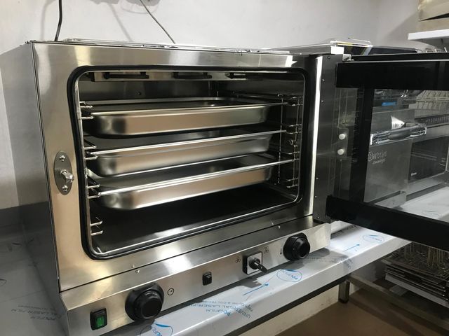 Horno GN 4 bandejas vapor grill Nuevo