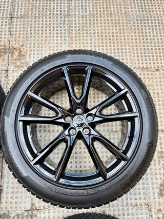 Juego de llantas originales Audi Q5 2024